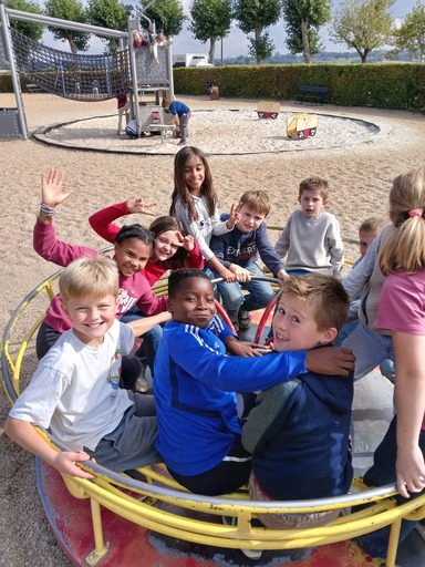 555782629 1371517334973987 1827037921983425781 n